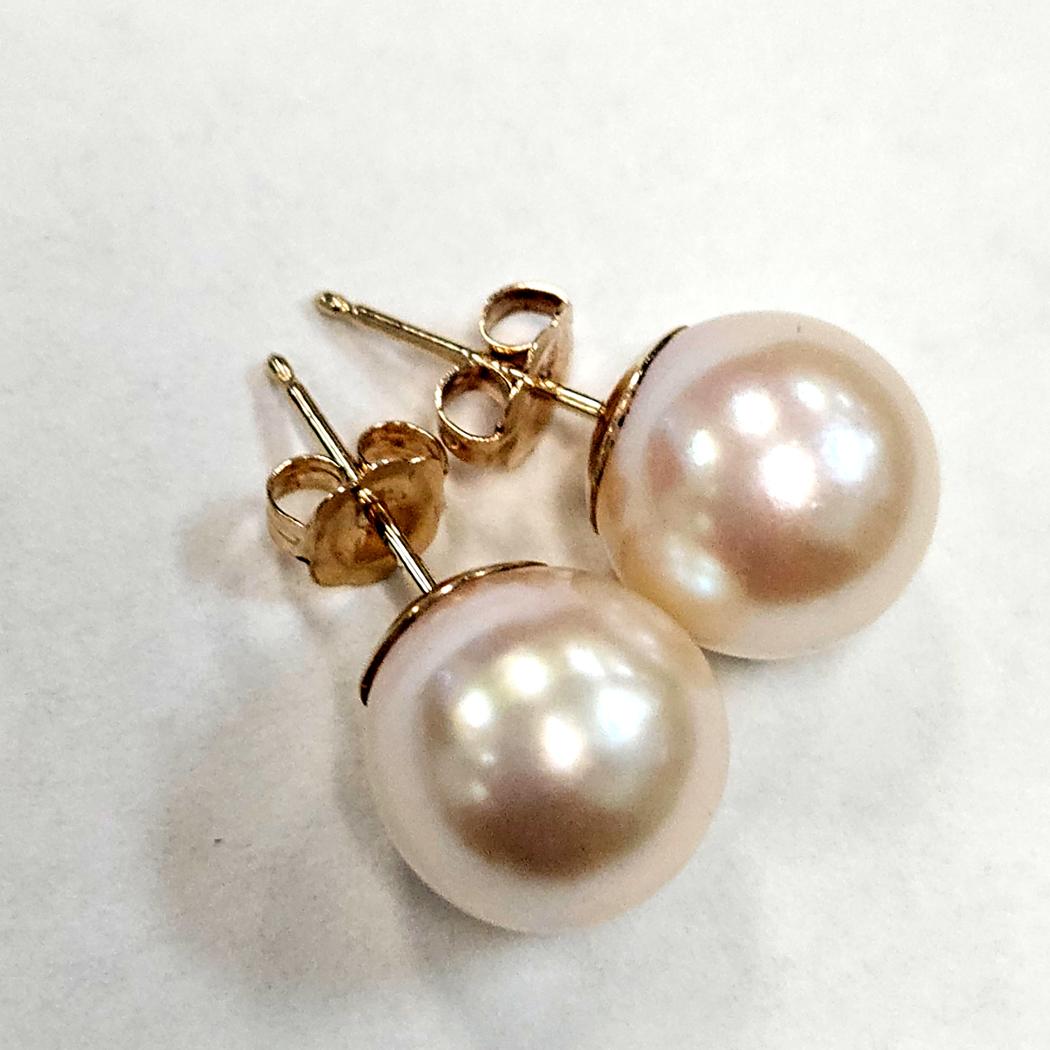 14 Karat Yellow Gold 9mm Freshwater Pearl Stud Earrings, Made in USA, New