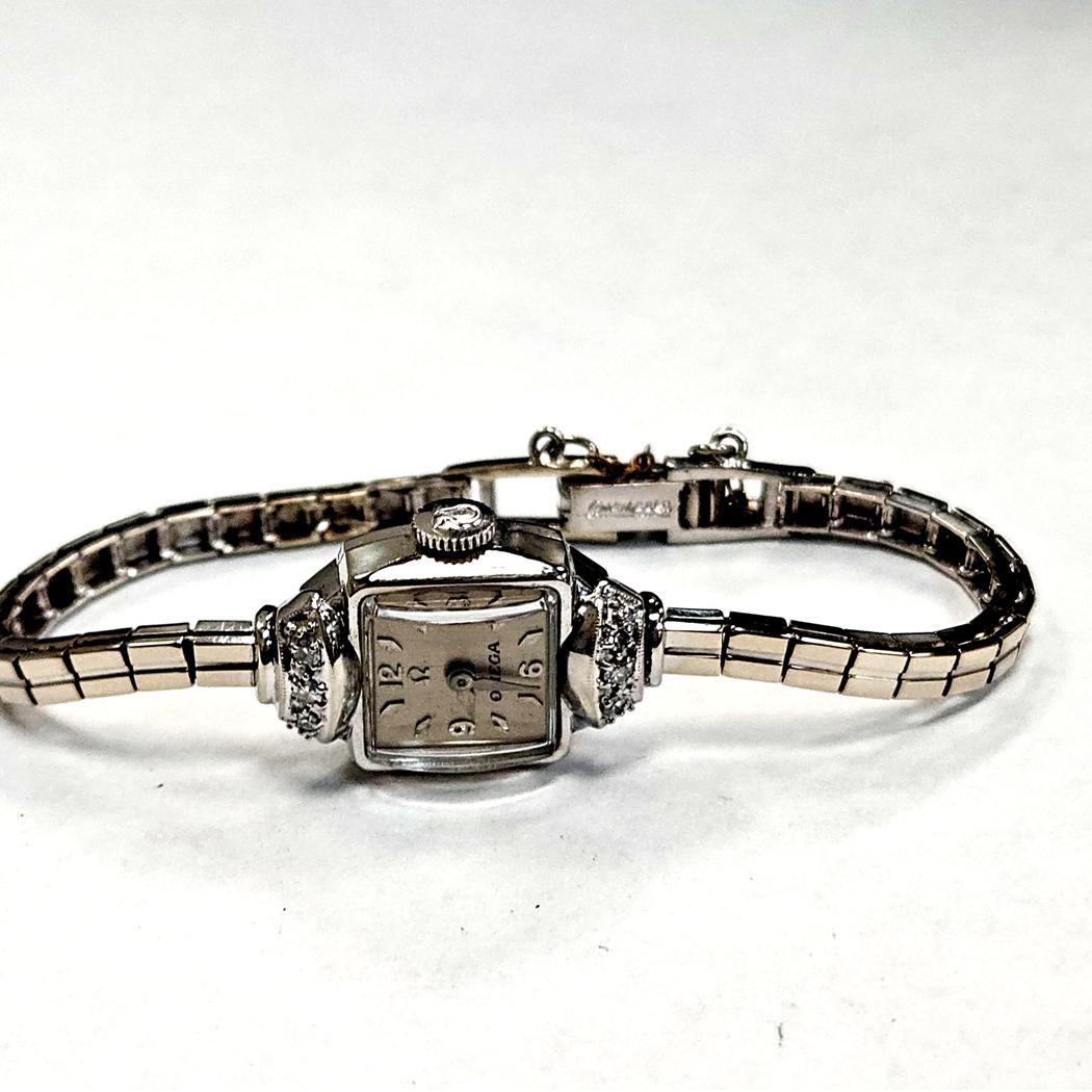 Vintage 1950s Omega Ladies 14K White Gold Diamond Wristwatch  MD-EB-0297